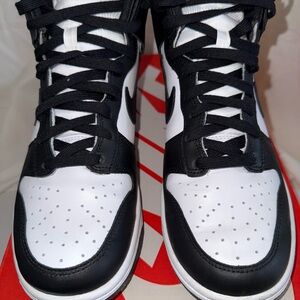 Nike Women’s Dunk’s High Sneakers